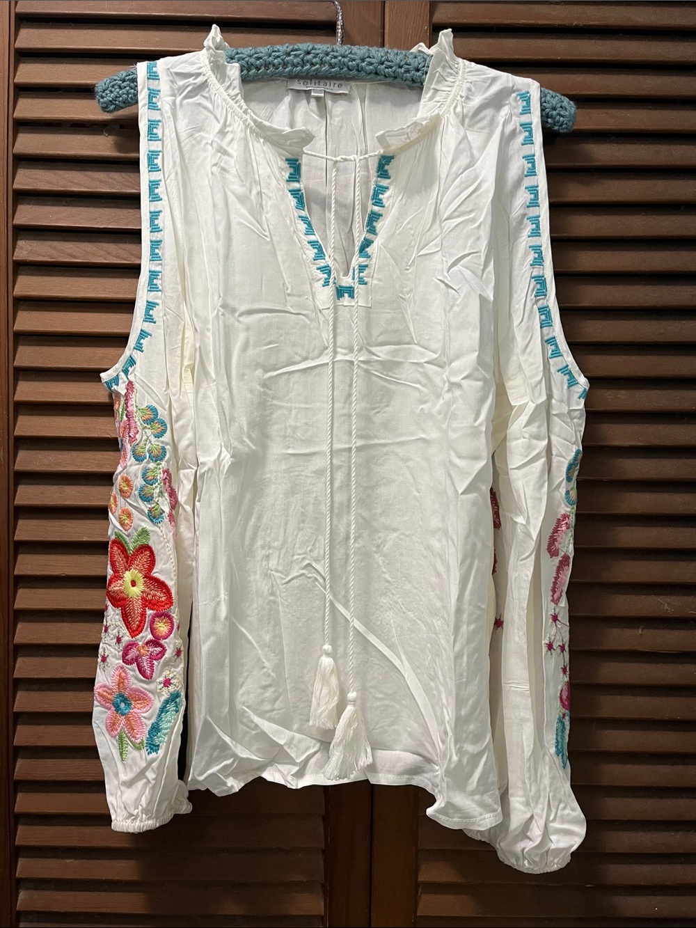 Solitaire White Boho Tunic with Multicolor Floral Embroidery